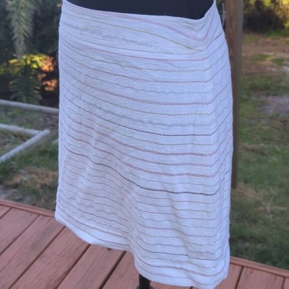 Anne Taylor Loft Women's A Line Skirt Cream Multicolor Stripes Like‎ new 4P - Picture 3 of 9